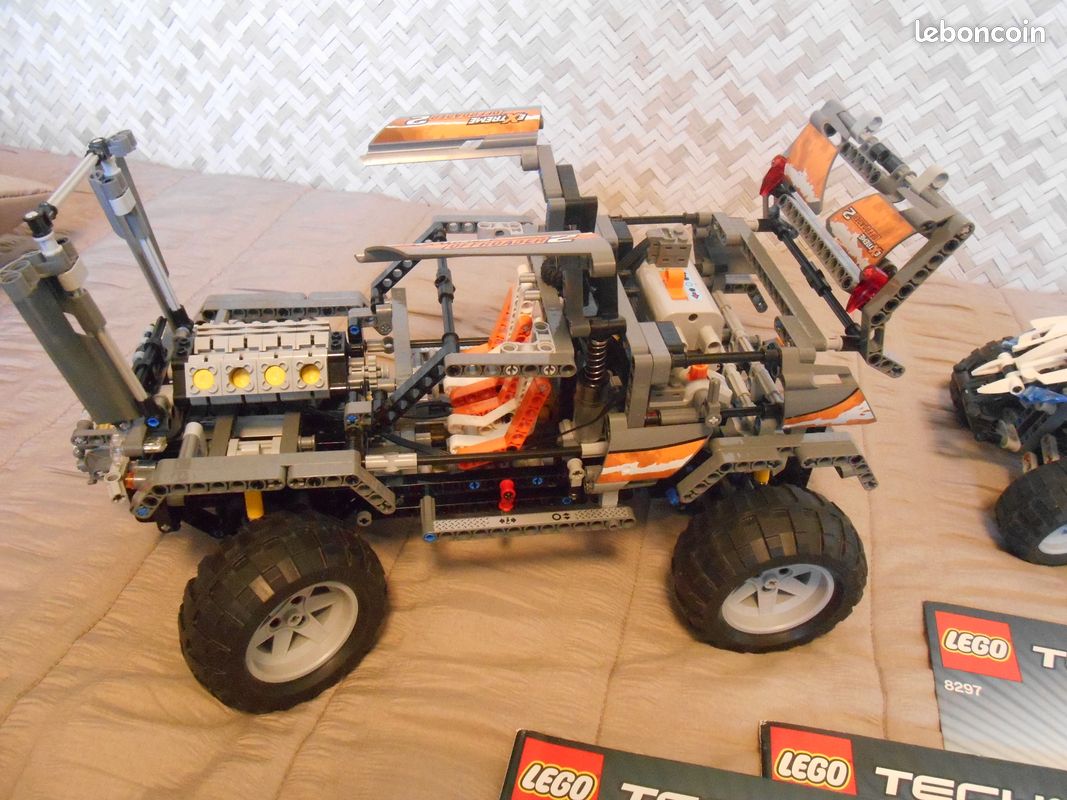 Off Road Lego Technic Jeep 8297 LEGO TECHNIC: Off-Roader (8297
