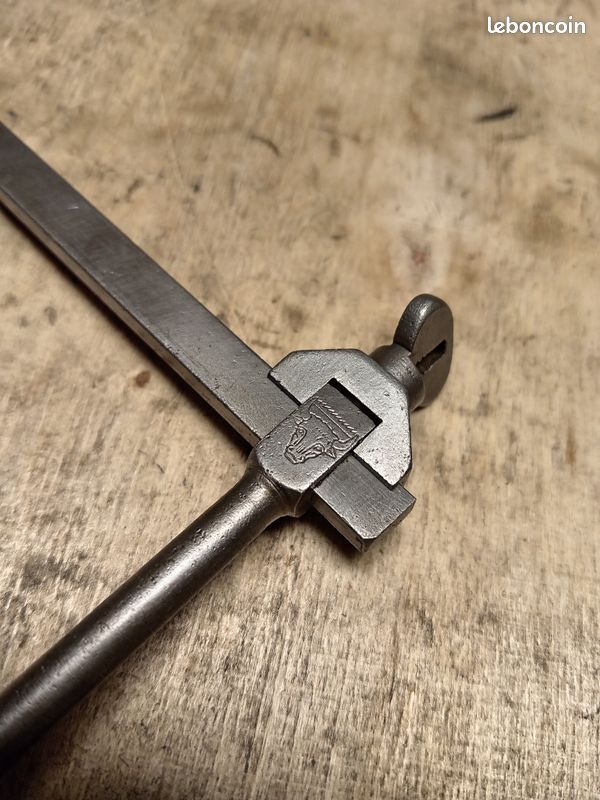 Scie Bocfil Pour Bijouterie Et Horlogerie - Marque Bocfil - Occasion - Fabriqué En Suisse
