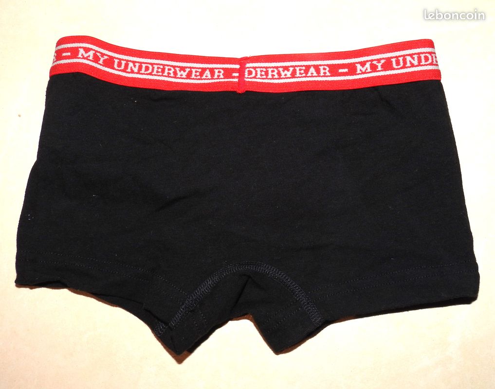 Boxer noir + rouge (taille 4 ans) (image 4)