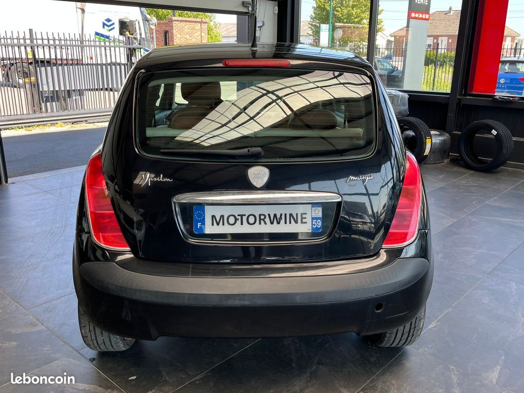 🚗 LANCIA Y 1.3 MULTIJET 16V ⚙️Full options ☀️ Toit ouvrant ❄️ Climatisation 🪑 Sièges en cuir (image 6)