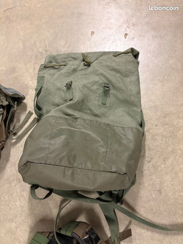 Matériel militaire : gilet gourde sac pochette chemise sac ceinture (image 5)