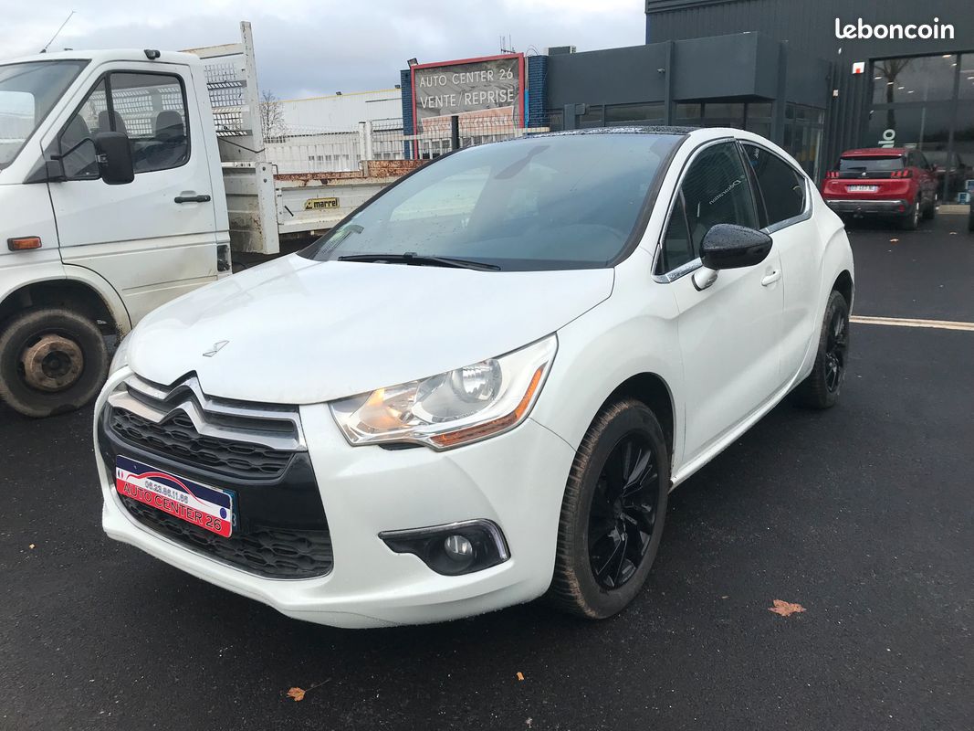 Citroen ds4 1.6 hdi 115 sport chic. / /clim auto/gps/radars/65000kms /garantie 12 mois possible (image 1)