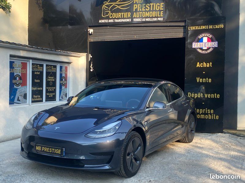 Tesla model 3 (image 1)