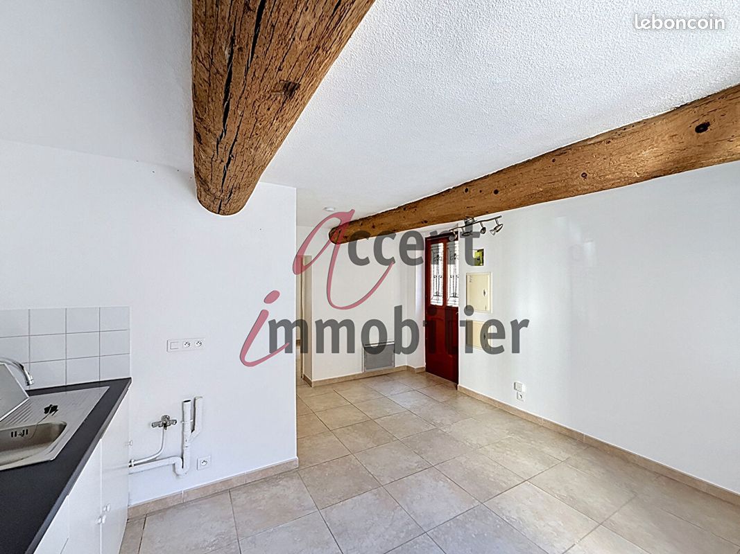 Appartement 2 pièces 31 m² · à Rognonas · 31 m² · 450 €