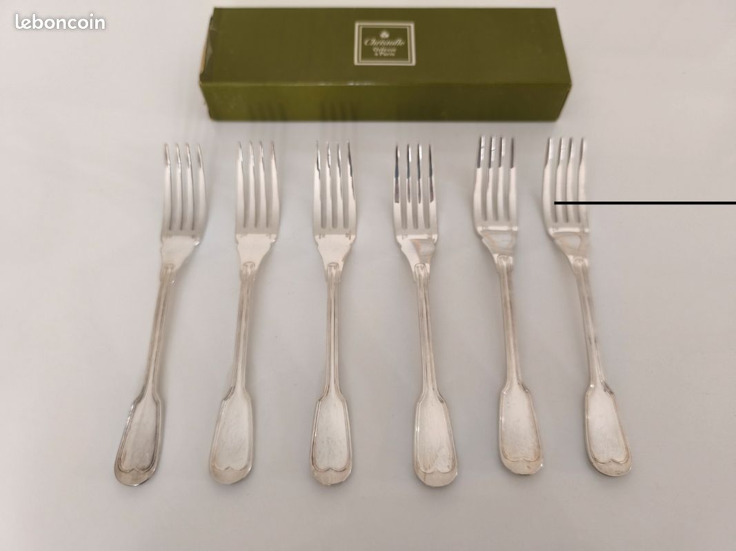 Fourchette à servir le poisson Christofle Modèle Albi, état neuf, boîte