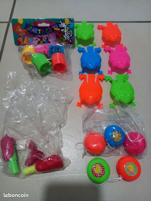 Jouets pour fête d'anniversaire neufs (image 1)