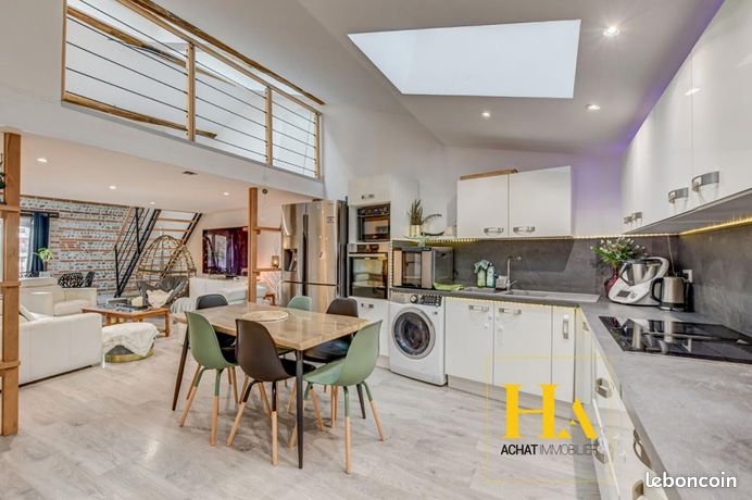 Maison 11 pièces 430 m²