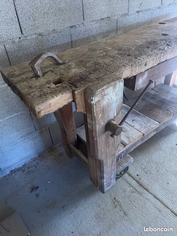 Établi bois ancien de menuisier eatau bois (image 3)