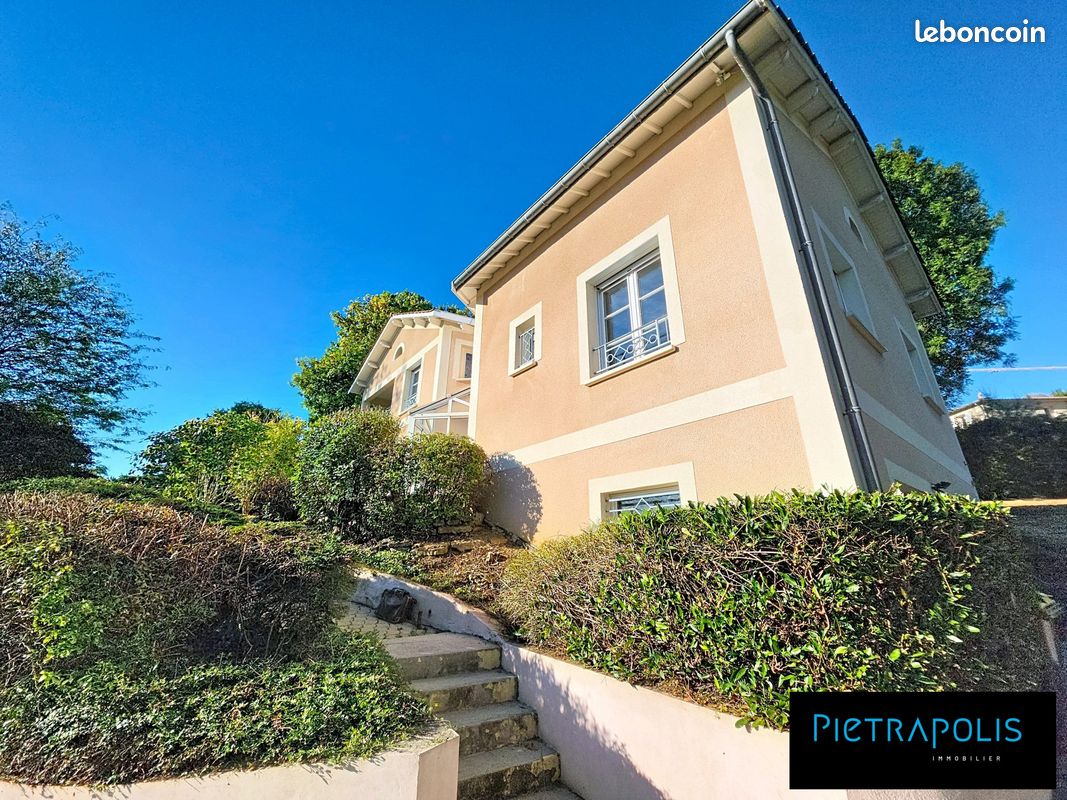 Maison 7 pièces 231 m² · à Saint-Didier-au-Mont-d'Or · 231 m² · 1 350 000 €