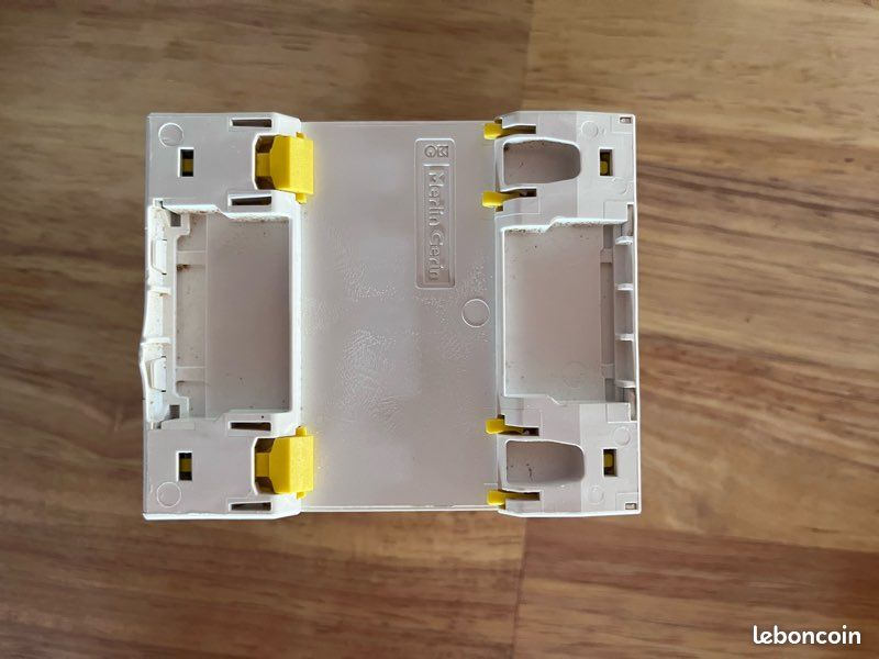 Interrupteur Différentiel 40a 30ma Disjoncteur Différentiel 4P 63A 30mA Type AC - Référence A9Z11463 - Protection Électrique Schneider Electric