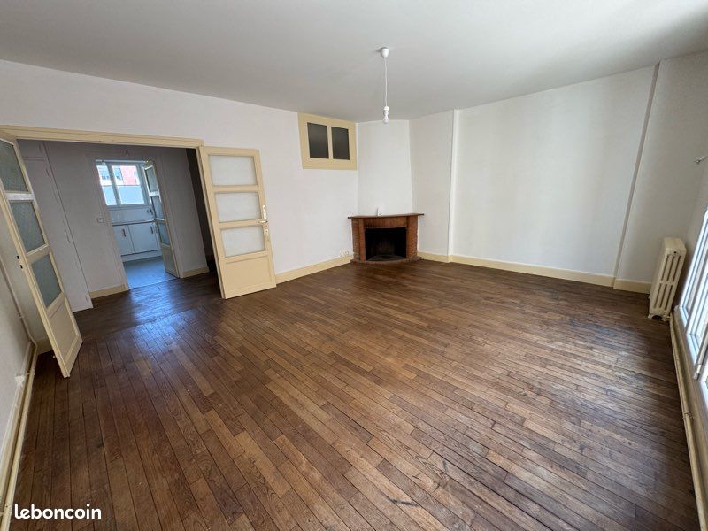 Appartement 3 pièces 75 m² · à Gien · 75 m² · 590 €