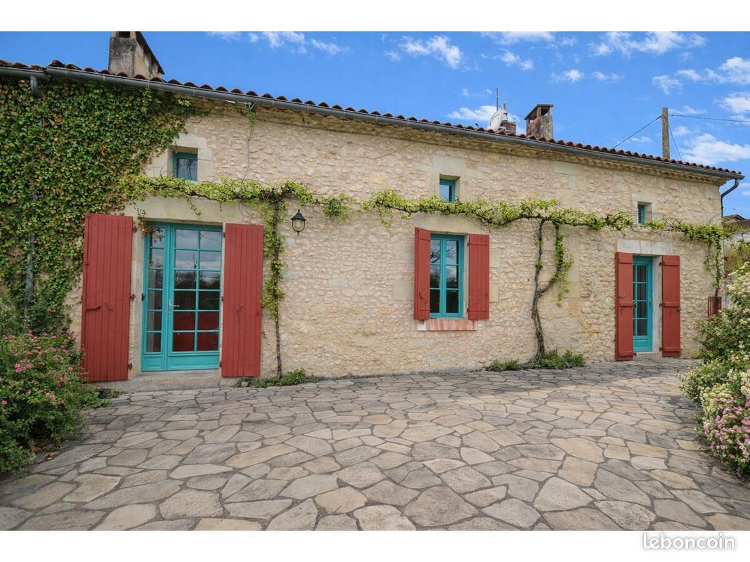 Maison 5 pièces 113 m² · à Saint Privat en Périgord · 113 m² · 97 290 €