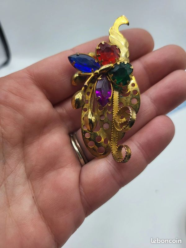 Broche Vintage Feuille Dorée Entrelacée Avec Strass, Très Bon état