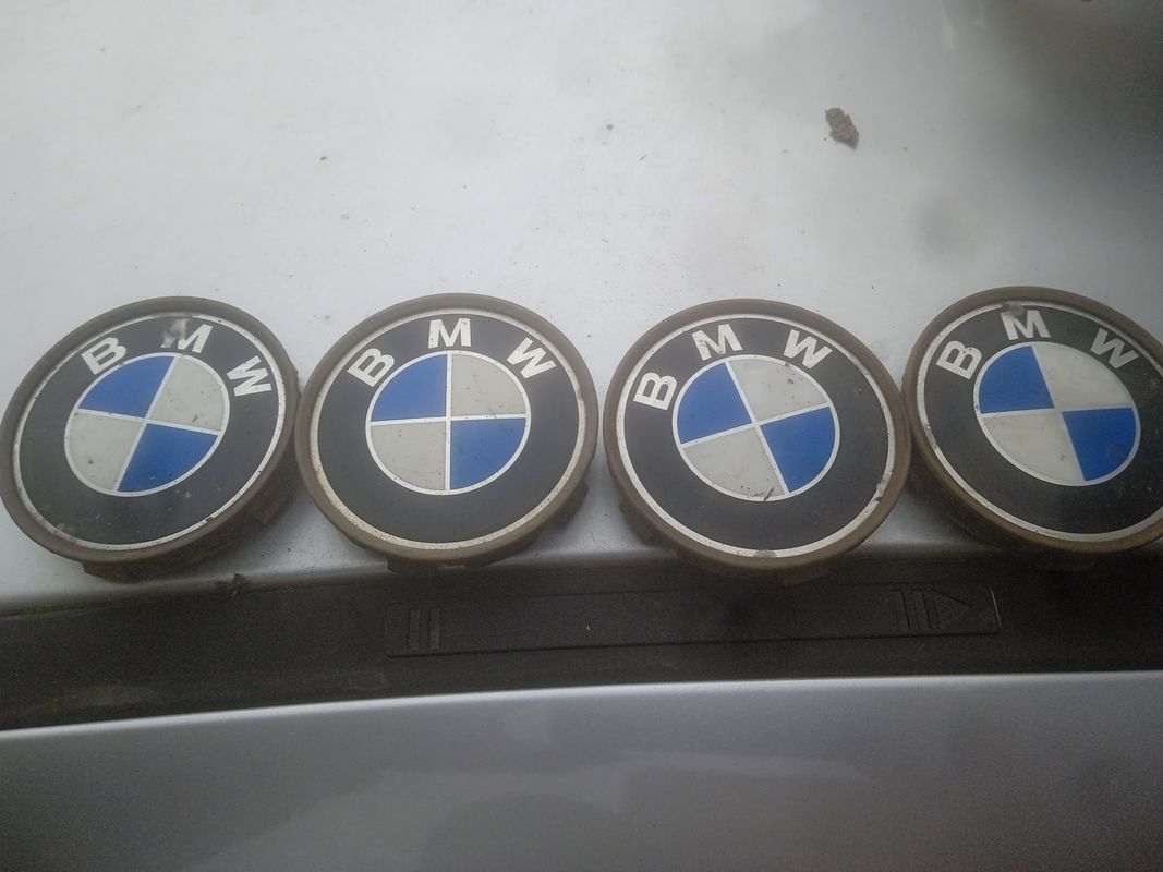 4x Centre de roue BMW cache moyeu BMW emblème cabochon de roue - Équipement  auto
