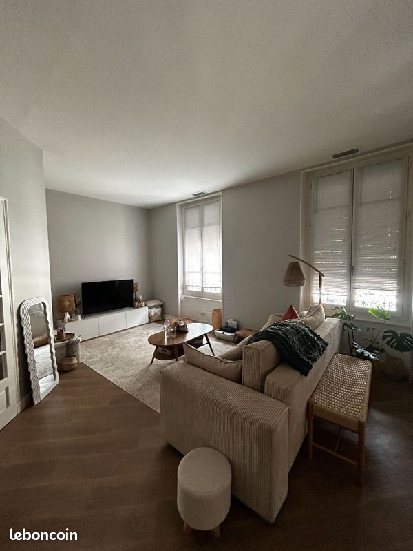 Appartement 4 pièces 114 m² · à Moulins · 114 m² · 900 €/mois