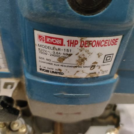 Une défonceuse électrique marque ryobi / r-120/ 570 w. à Brignais