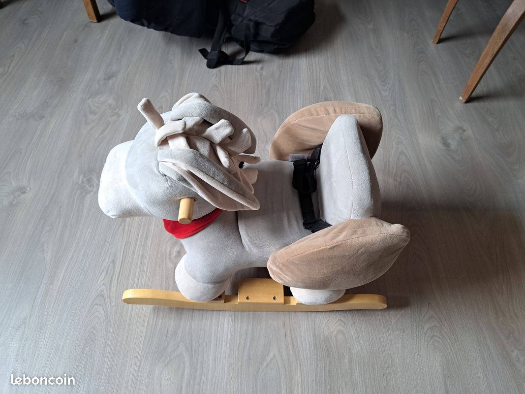 Cheval a bascule (image 2)
