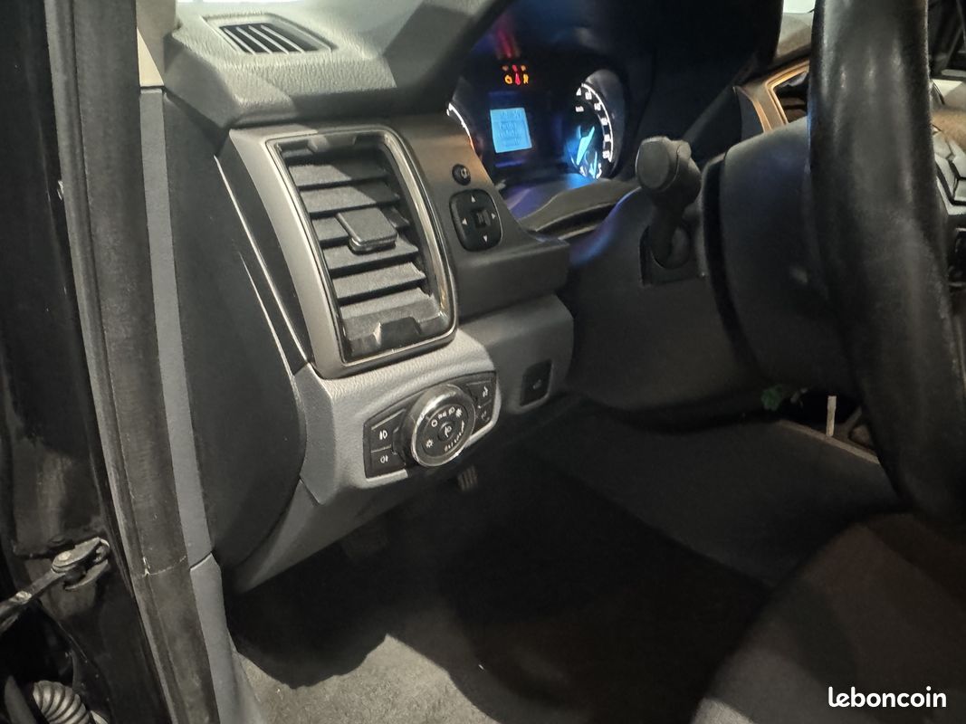 Ford RANGER 2.2 TDCI 160CH DOUBLE CABINE LIMITED (image 16)