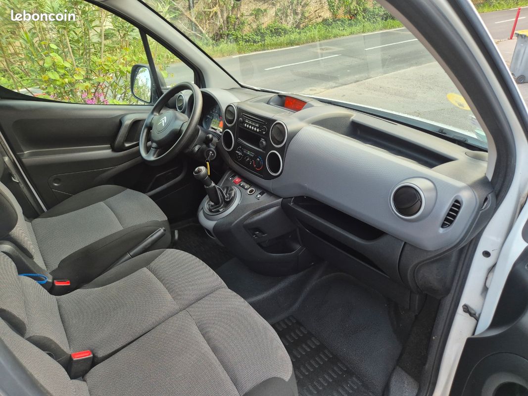 Citroen BERLINGO 1.6 BLUE-HDI 100 ch / 1ère Main/ Historique complet (image 4)