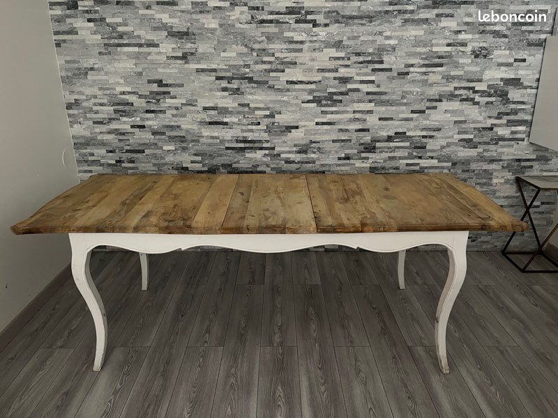 Table à manger (image 1)