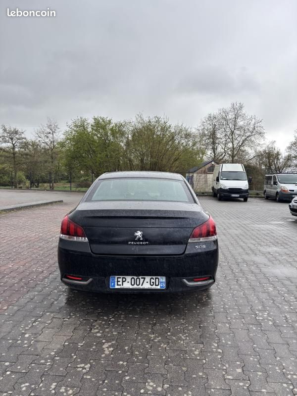 Peugeot 508 Phase 2 Berline 2.0 HDi 16V S&S 180 cv (image 4)