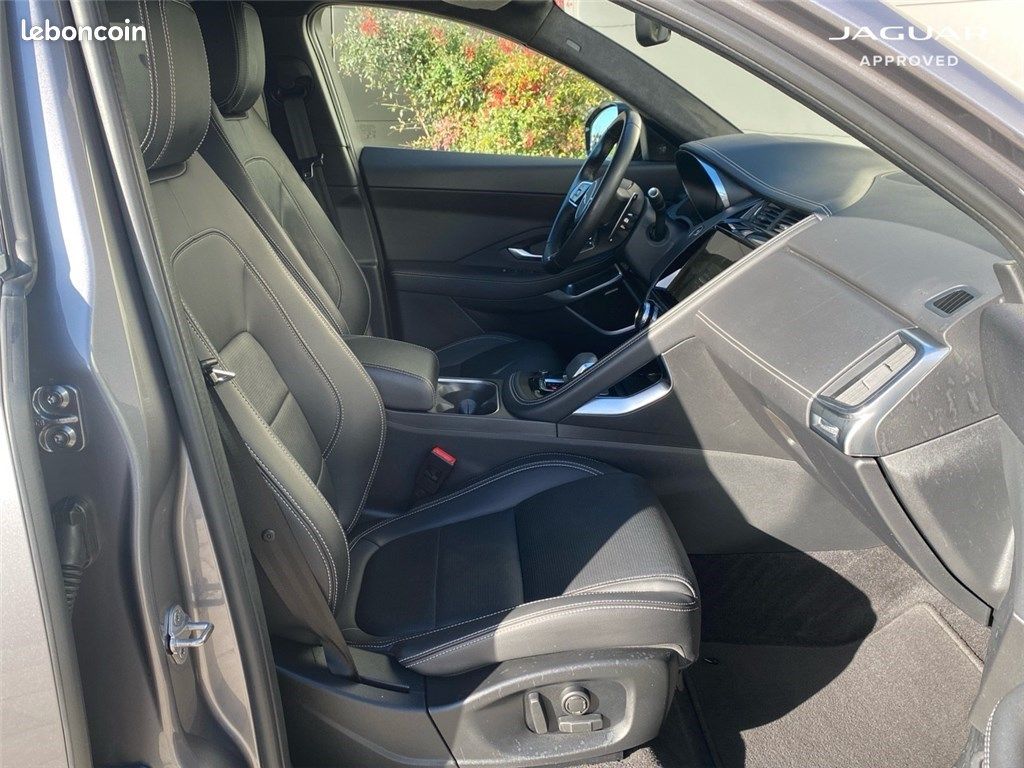 Jaguar E-PACE P300E CH PHEV AWD BVA R-Dynamic SE (image 3)
