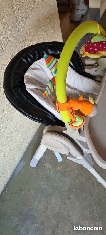 Chaise haute (image 2)