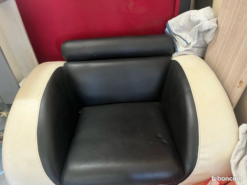Table, fauteuil, meuble chaussure, meuble tv (image 2)