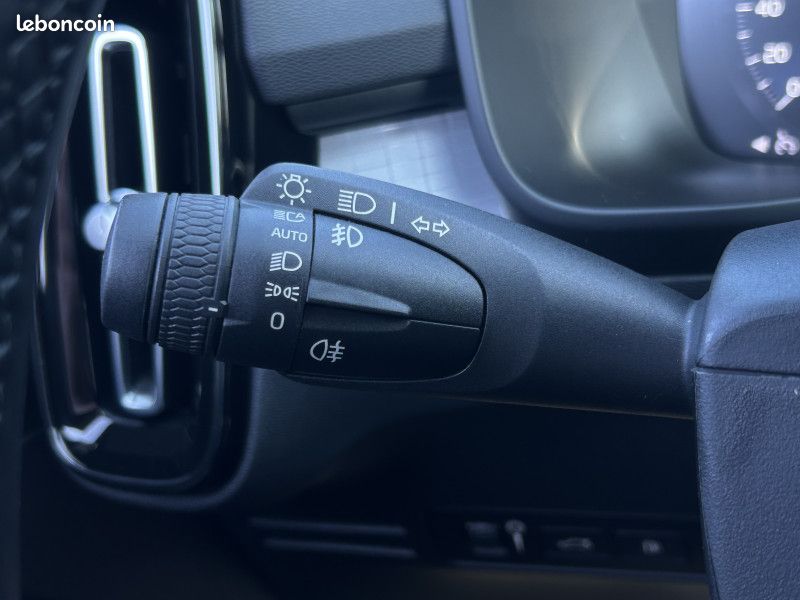 Volvo XC40 T5 RECHARGE 180 + 82CH INSCRIPTION BUSINESS DCT 7 (image 17)