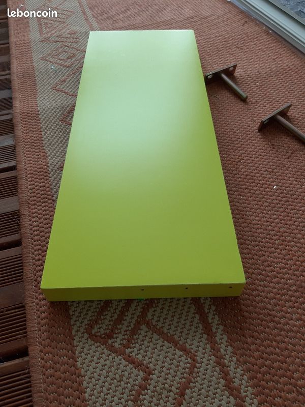 Étagère support invisible (image 1)