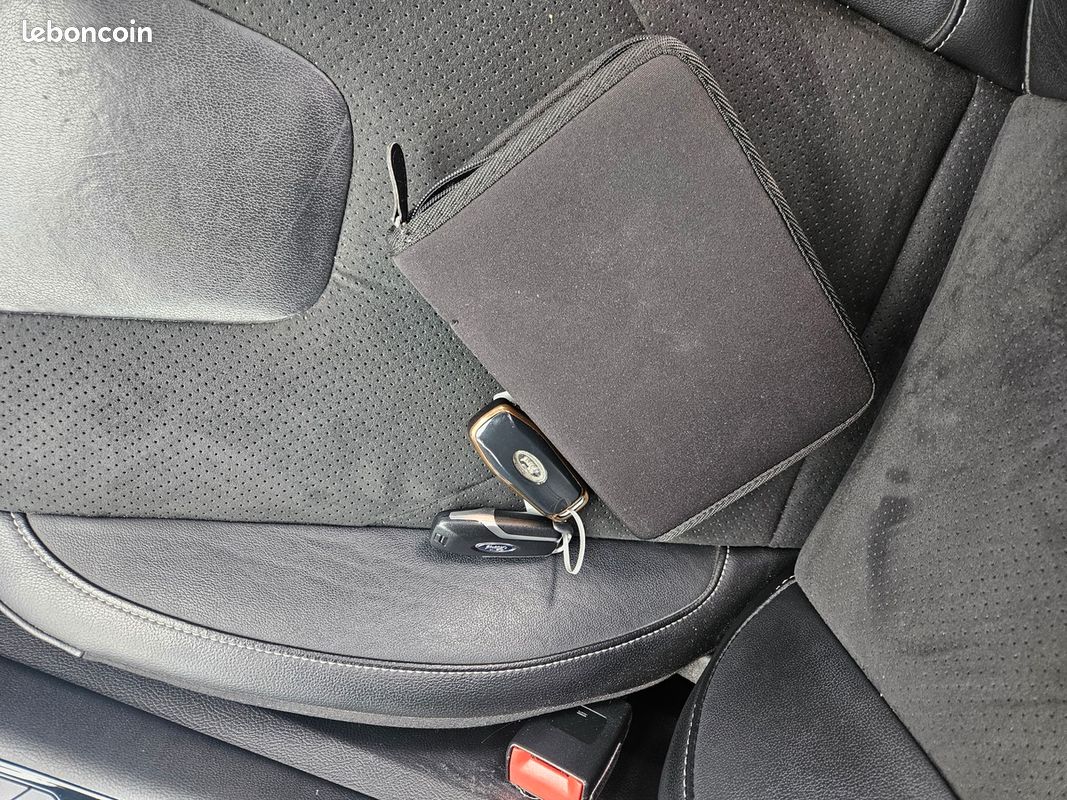 Ford S-max TITANIUM 2.0L 150CV (image 15)
