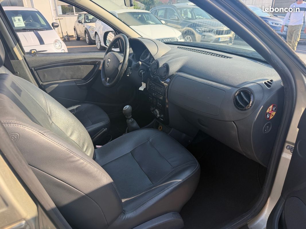 DACIA DUSTER 1.5 dCi 110 4x2 Lauréate (image 9)