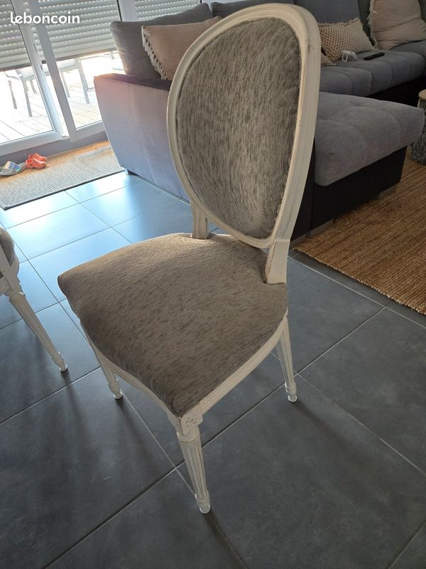 Chaises médaillon (image 3)