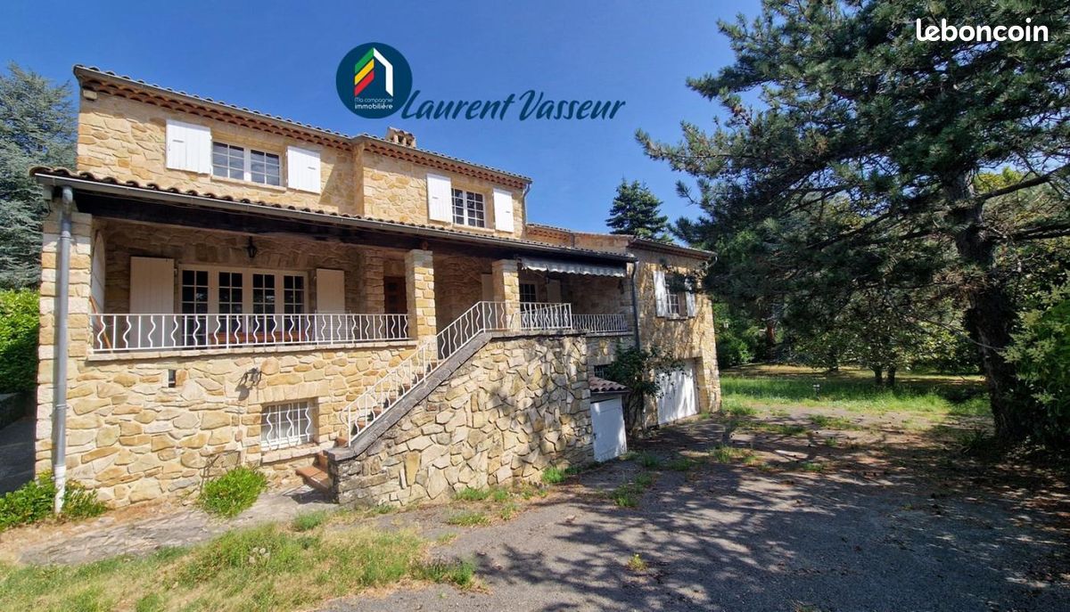 Maison 7 pièces 231 m² · à Dieulefit · 231 m² · 490 000 €