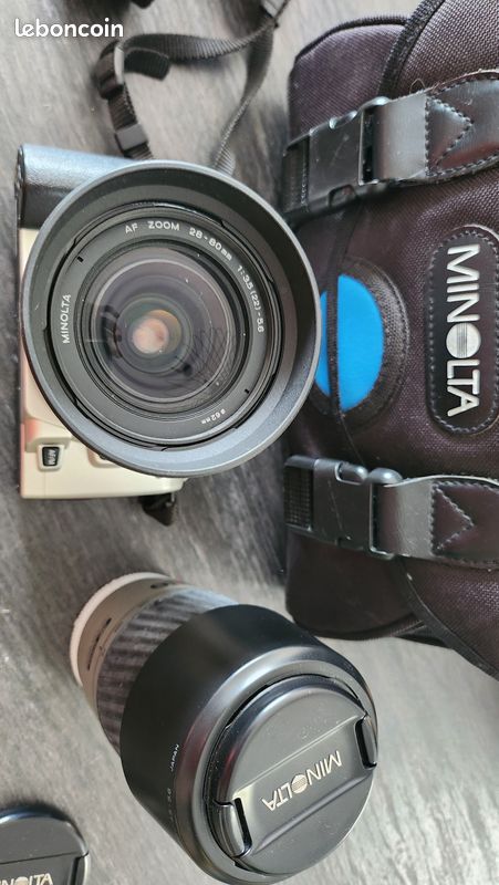 Appareil photo Minolta Dynax 404Si avec 2 objectifs
