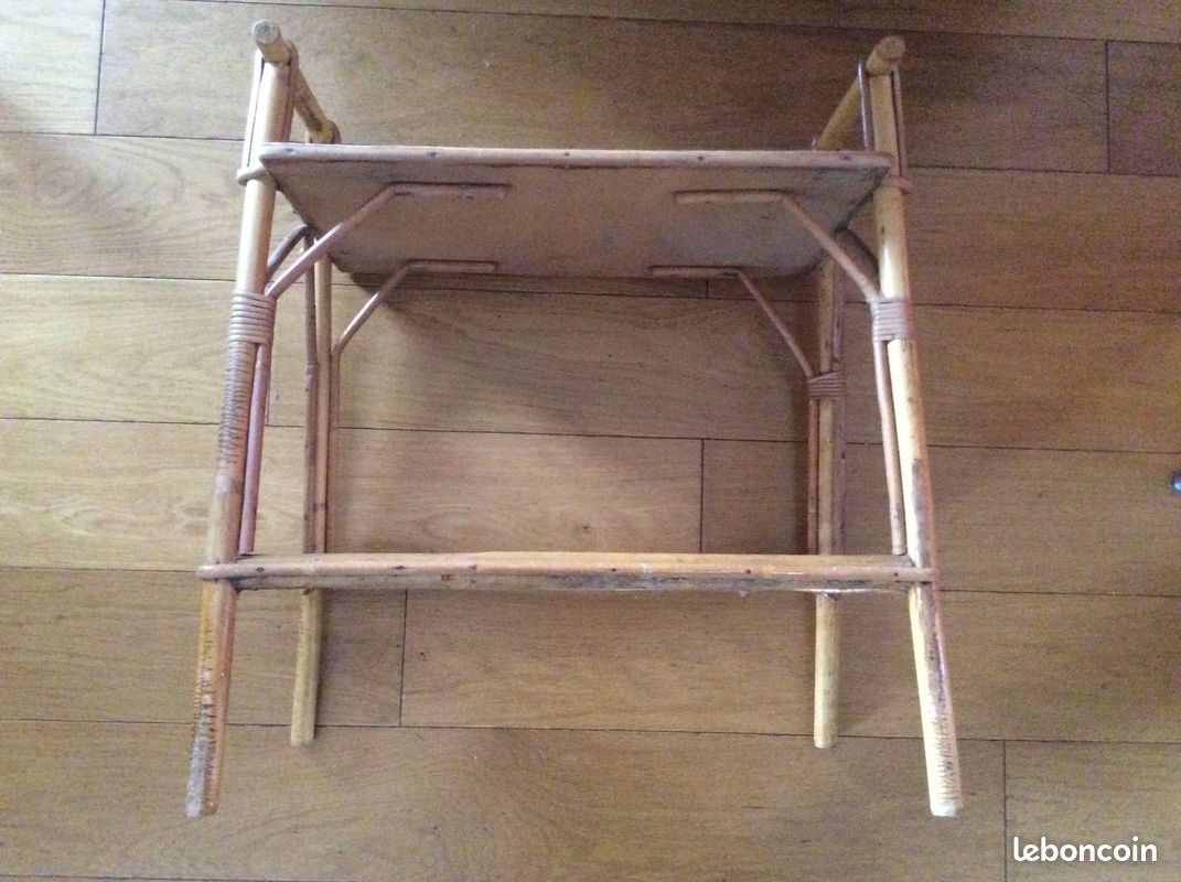 Table d’appoint en rotin vintage (image 6)