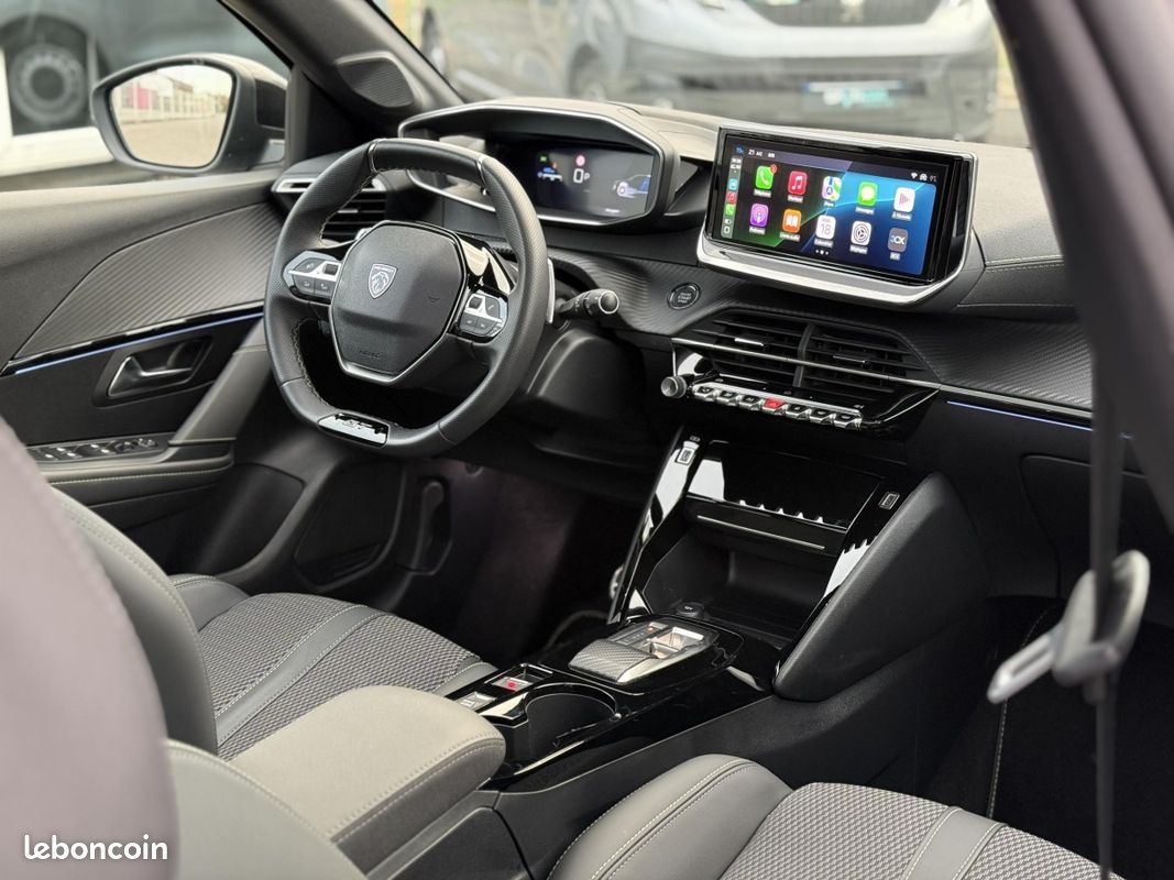 Peugeot 208 (2) Hybrid 110 e-DCS6 GT (image 32)