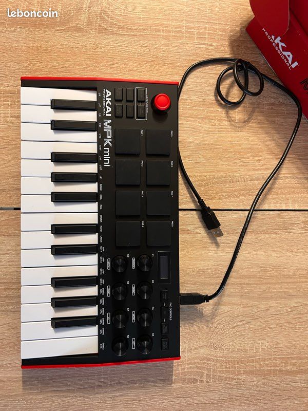 Akai Professional MPK Mini MK3 - Excellent état (image 1)