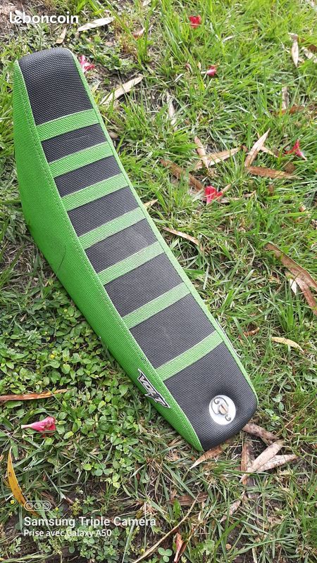Petite selle de moto (image 1)