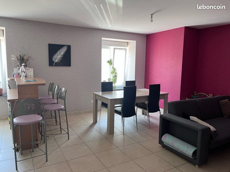 Appartement 4 pièces 100 m² · à Pierrefontaine-les-Varans · 100 m² · 710 €/mois