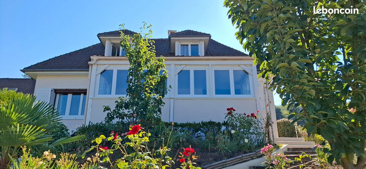 Maison 7 pièces 122 m² · à Nézel · 122 m² · 350 000 €