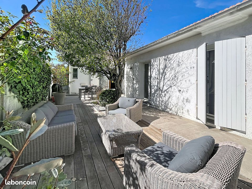 Maison 4 pièces 105 m² · à Mérignac · 105 m² · 548 000 €