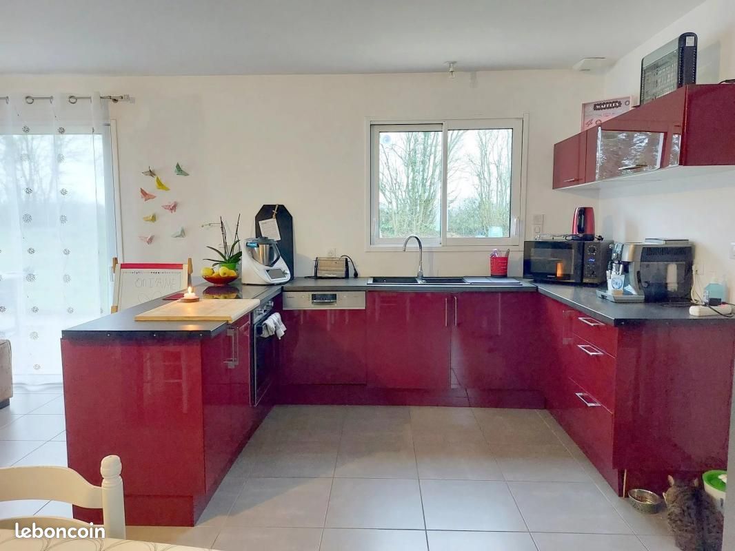 Pavillon 6 pièces 100 m² - Latillé 86190 (image principale 5)