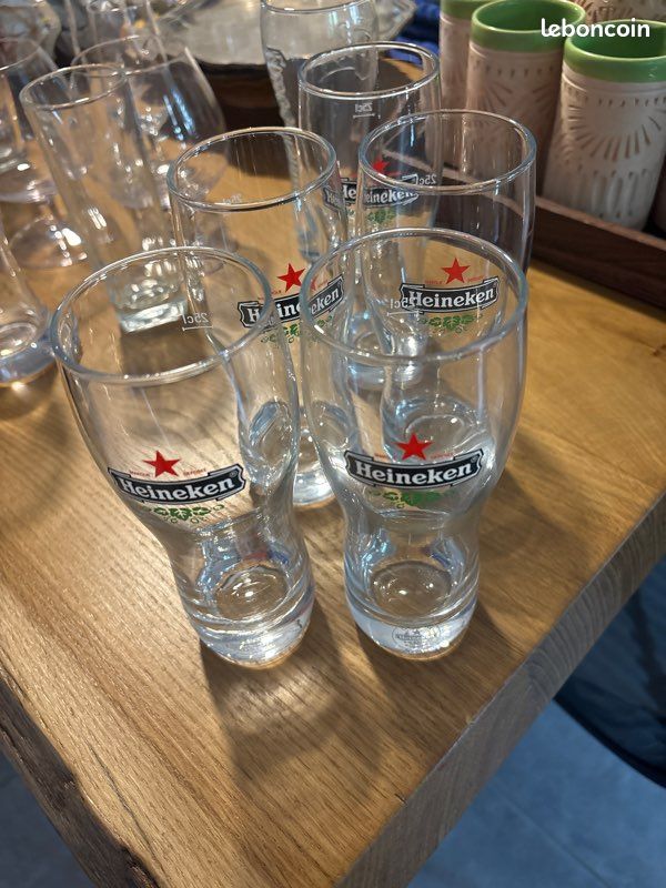 VERRE à BIèRE à pied VINTAGE TURF 25Cl Brasserie