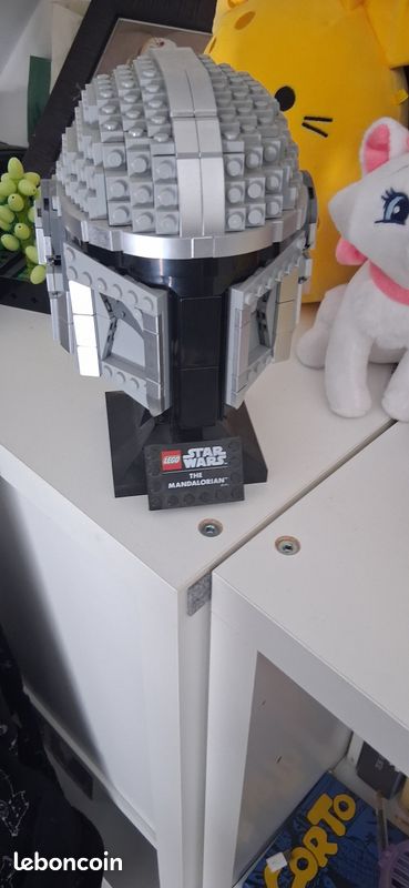 Lego mandalorian (image 1)