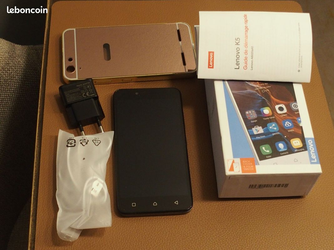 Smarthphone lenovo k5 (couleur or) (image 1)