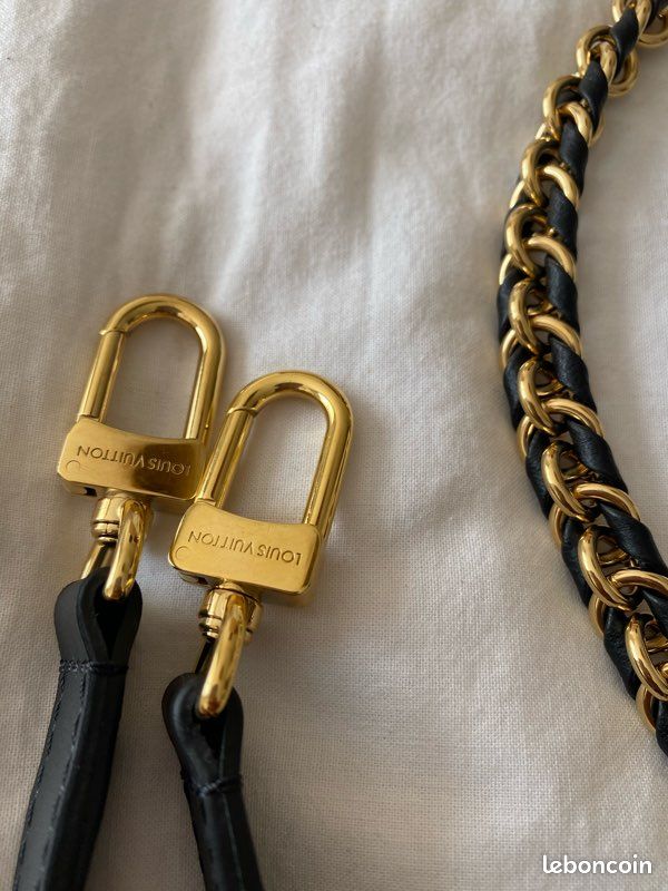 Sac bandoulière Multi Pochette Accessoires Louis Vuitton Cuir de vache Monogramme Noir (image 8)