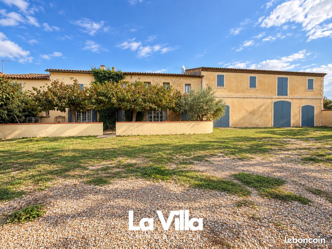 Maison 11 pièces 309 m² · à Aigues-Mortes · 309 m² · 1 182 000 €