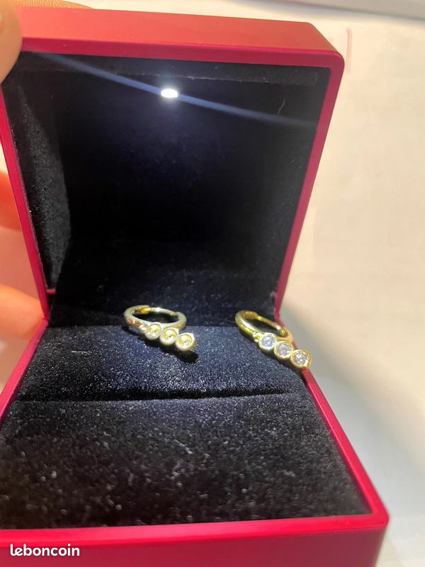 Boucles d'oreilles en or 18K Moissanite (image 4)