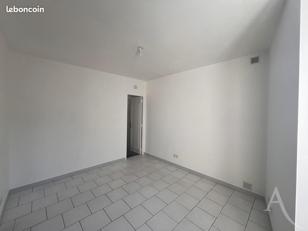 Appartement 2 pièces 33 m² · à Juziers · 33 m² · 745 €